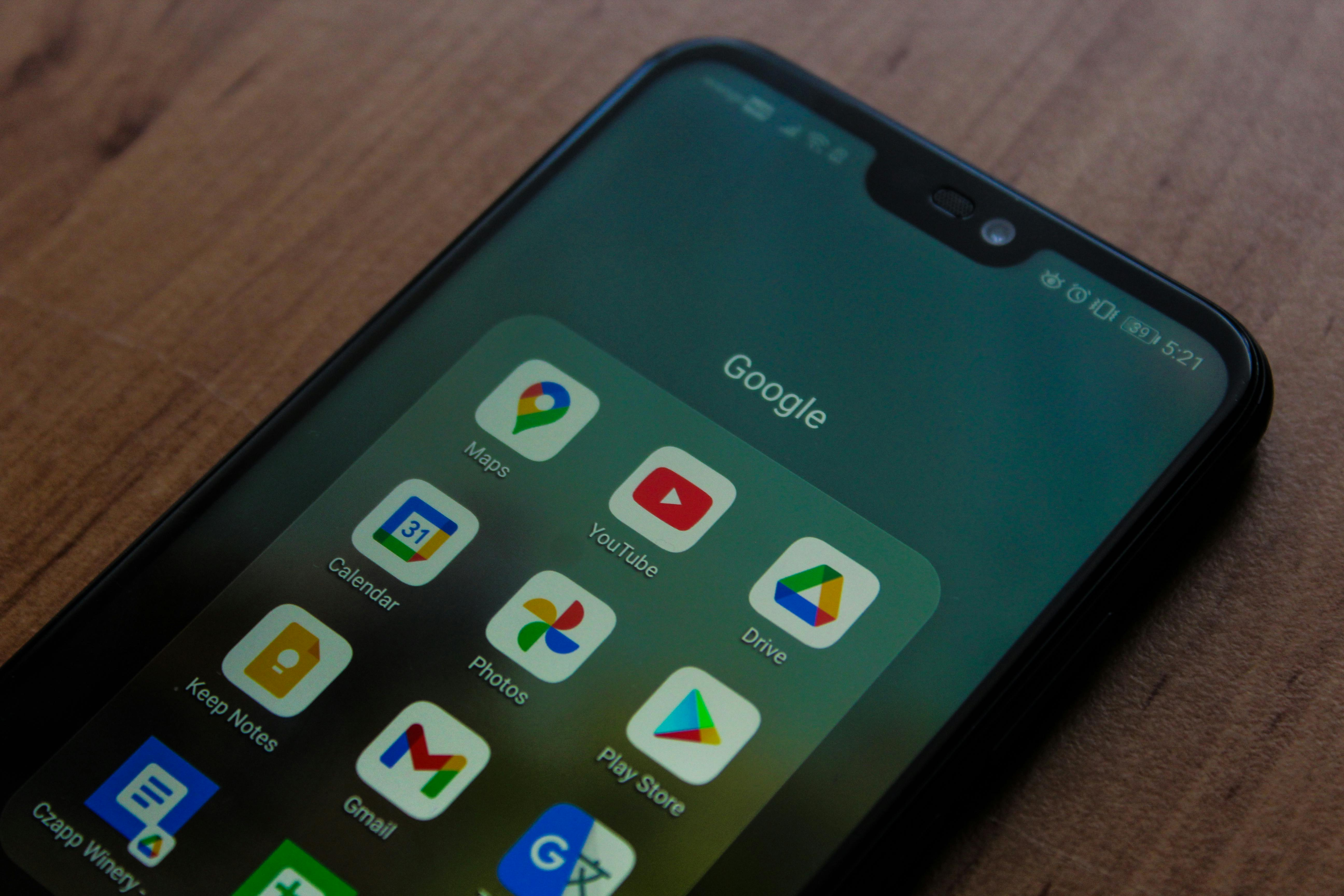 Google Expands Personalized AI Mode By Connecting Gmail And Photos