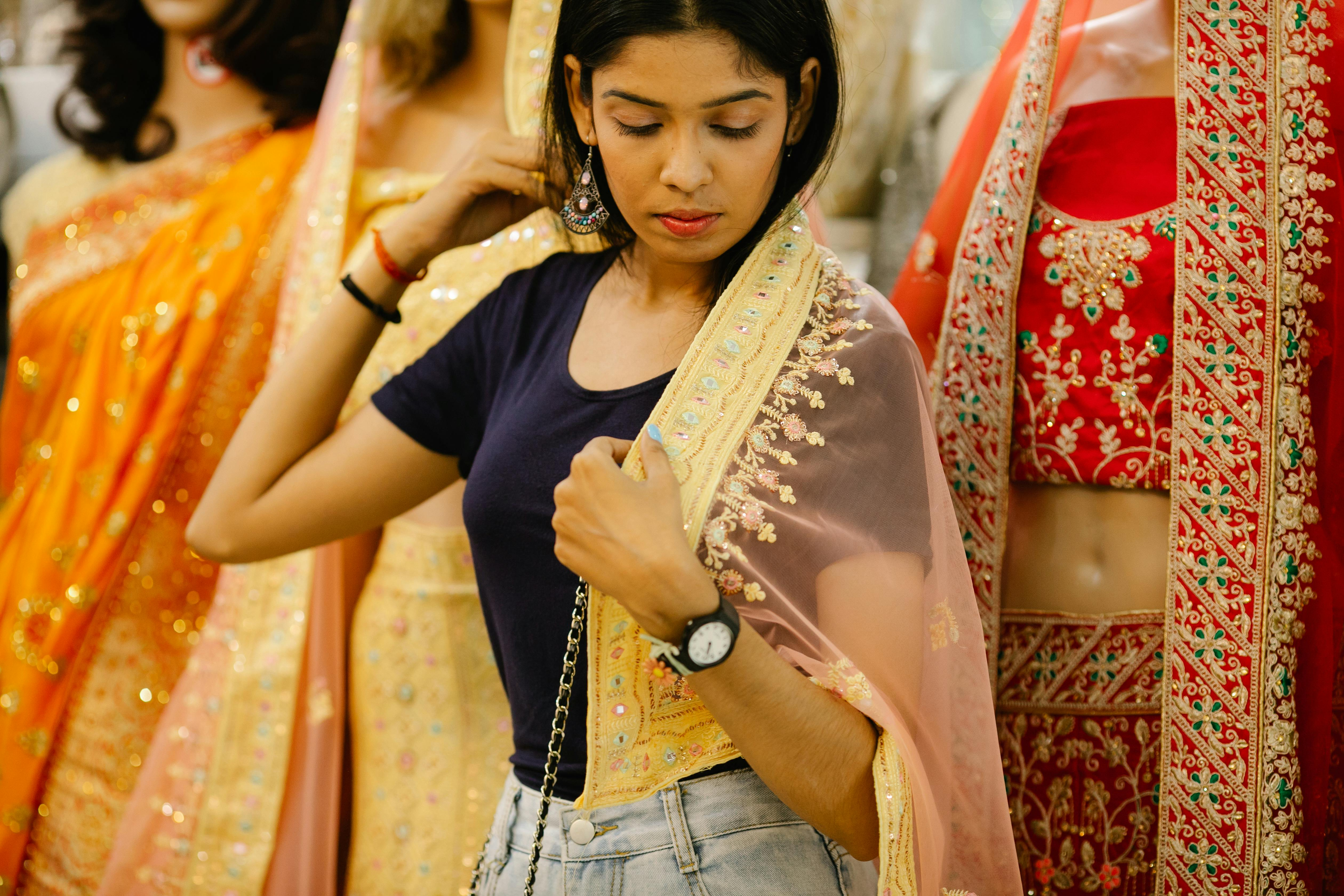 India’s Budget Fashion Chains Gain Ground As Shoppers Shift From Bazaars To Branded Stores