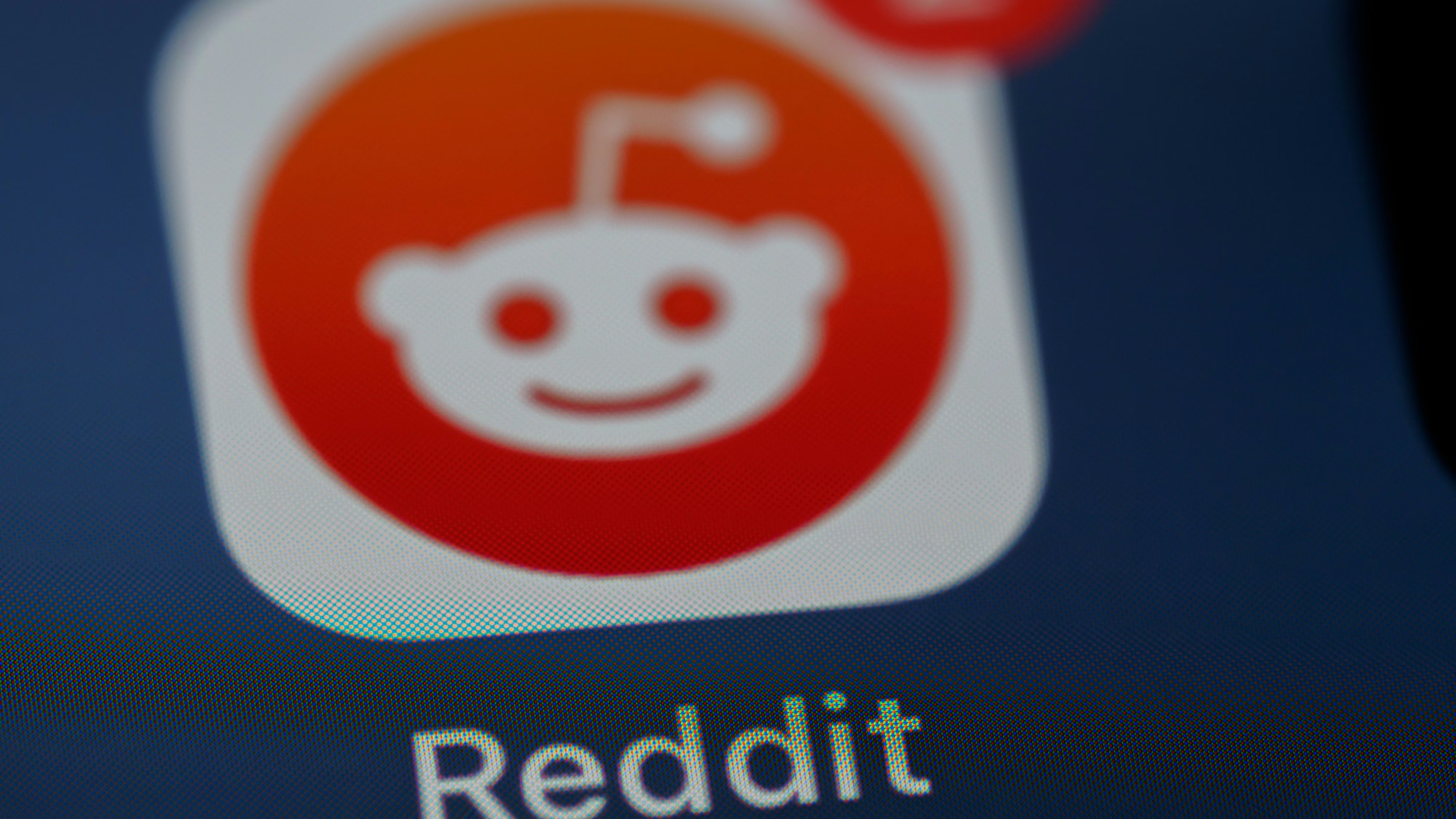 Reddit Points To AI Search As A Future Revenue Driver While Unifying Search Products