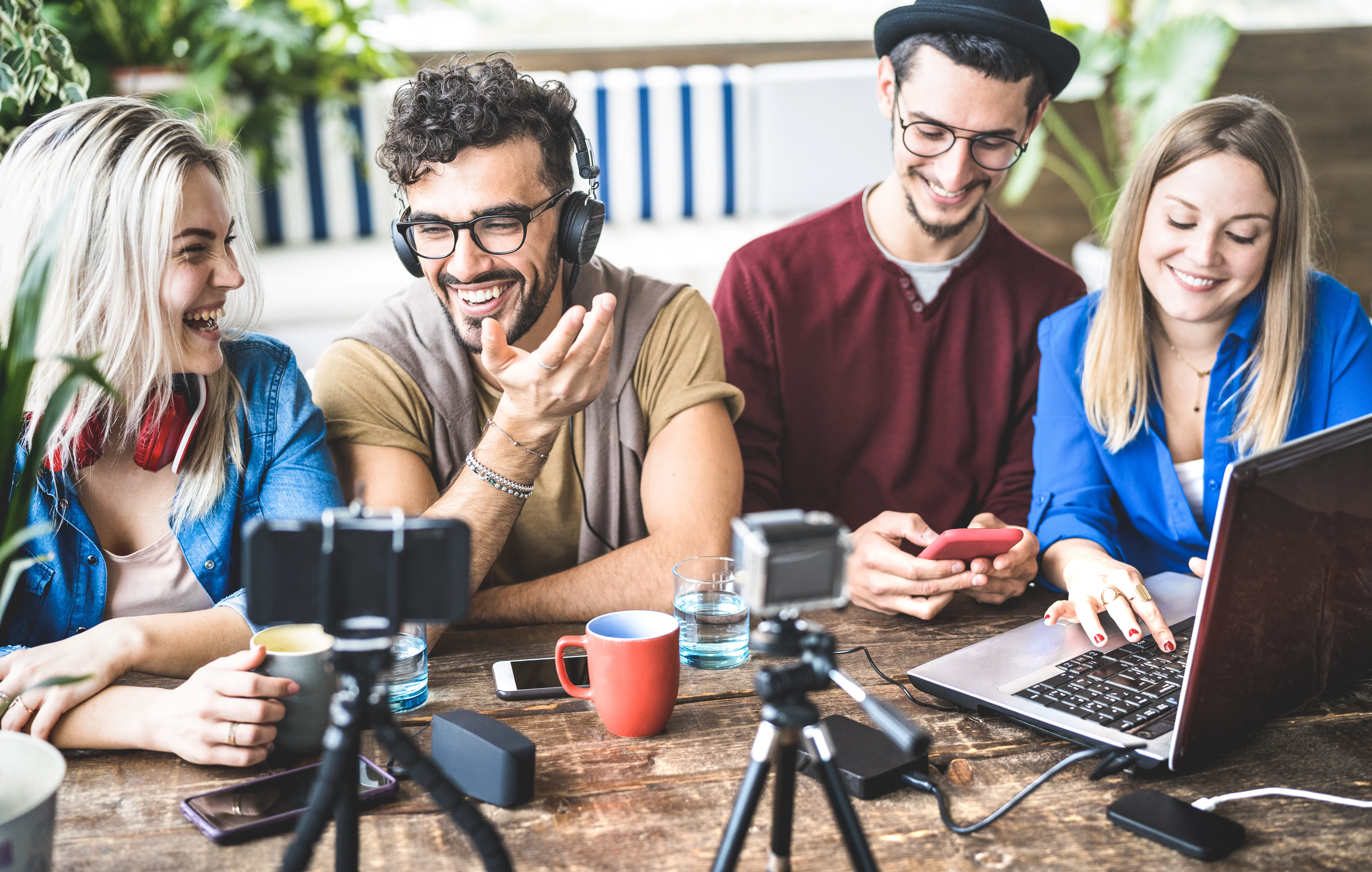 Meta Offers Up To $3,000 Monthly To Attract Creators Back To Facebook