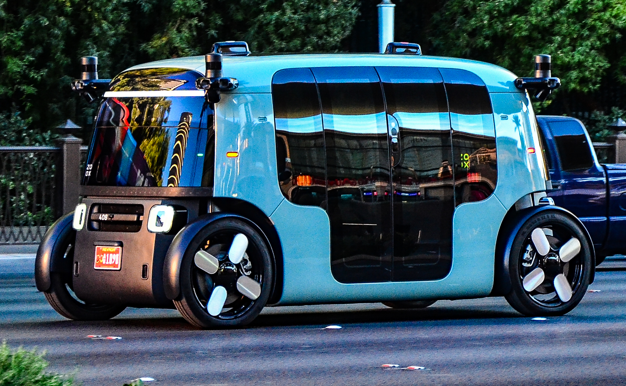 Zoox Plans Robotaxi Launch On Uber App In Las Vegas Pending Federal Approval