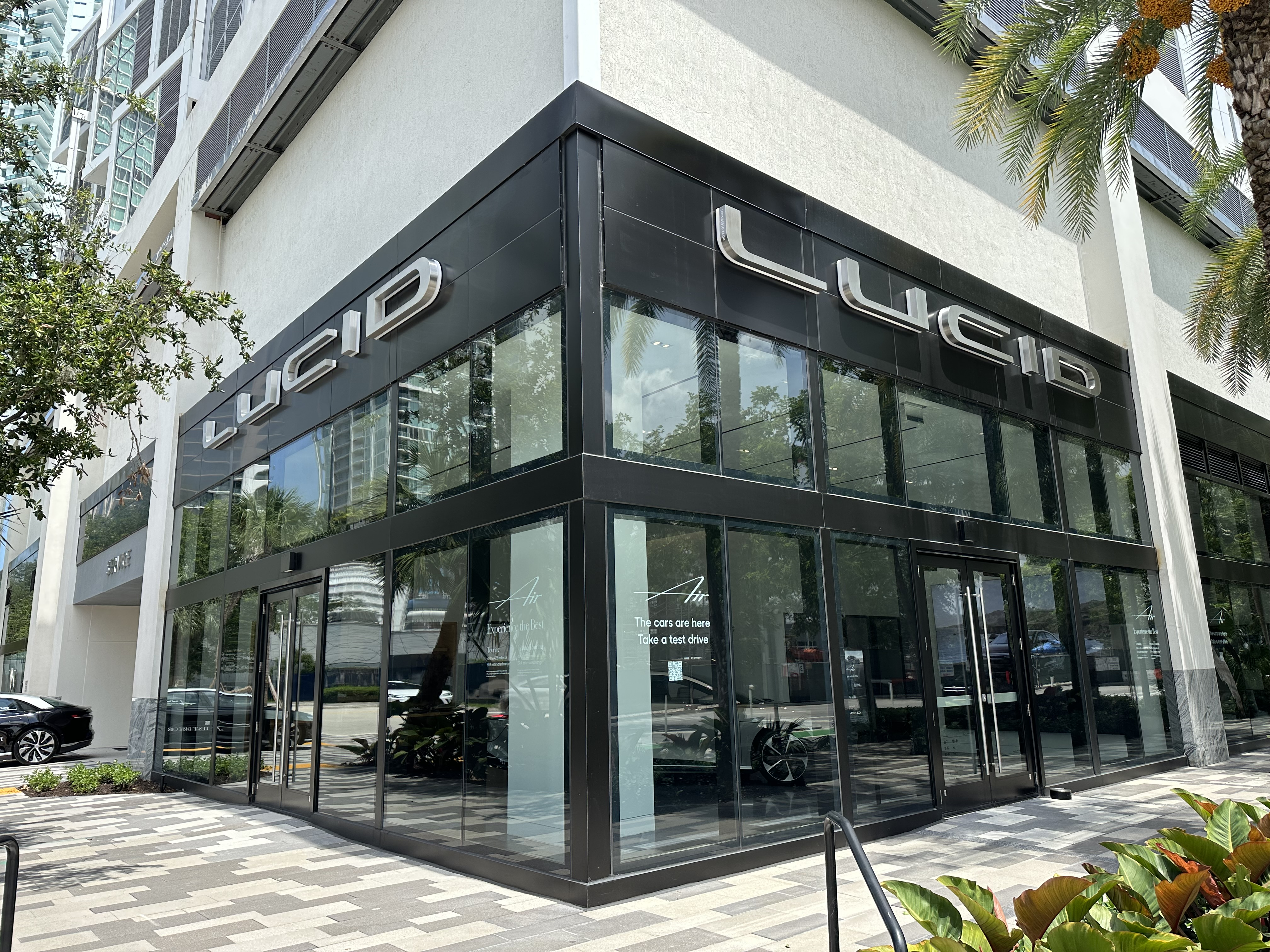 Lucid Delays Cosmos EV to 2027 as CEO Resets Operations