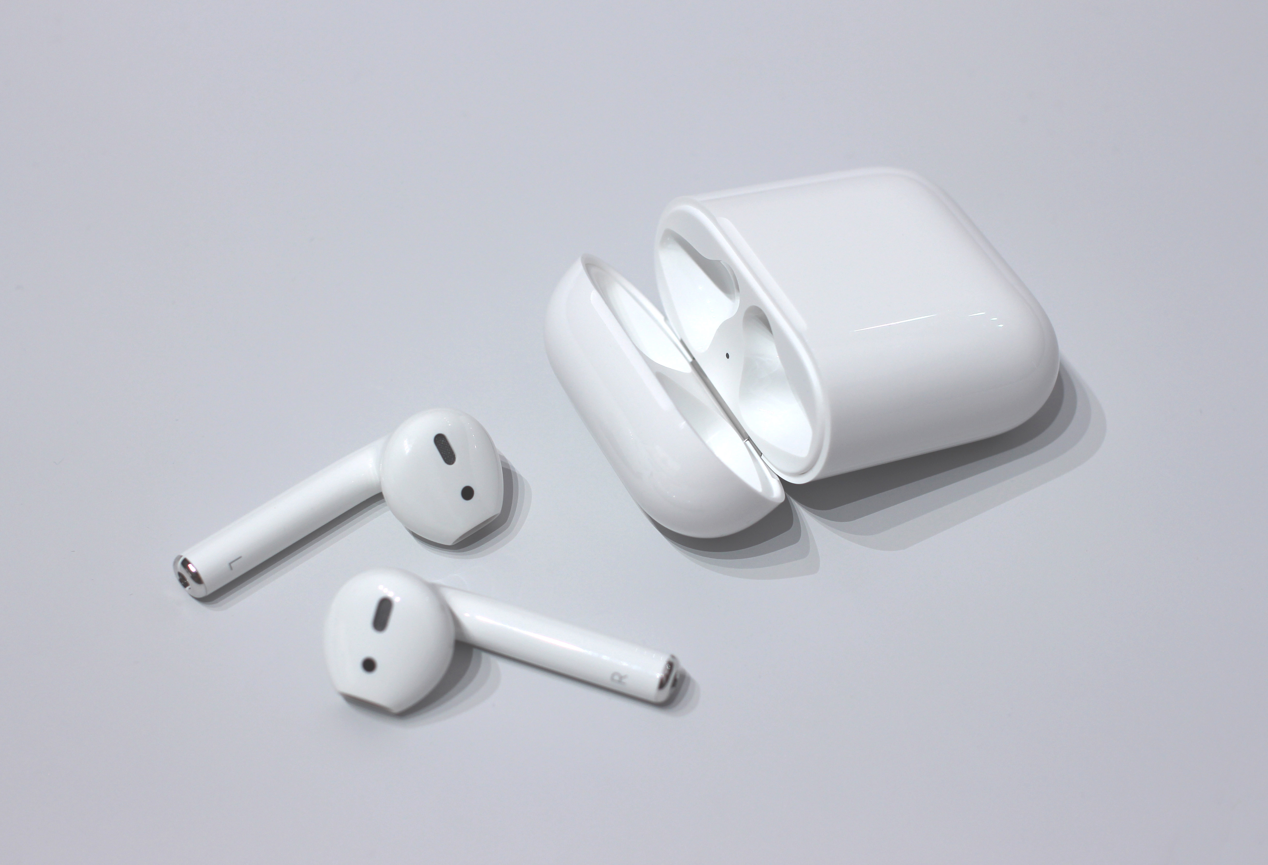 Apple Launches AirPods 5 With Stronger Noise Cancellation and Expanded Siri AI