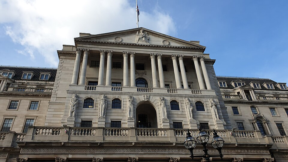 Bank of England Governor Warns AI Boom Could Trigger Financial Market Shocks
